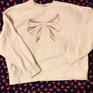 Cream Sweatshirt with Bow Design